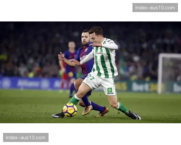 贝蒂斯传控调整：单后腰配置下边路突破比例增加